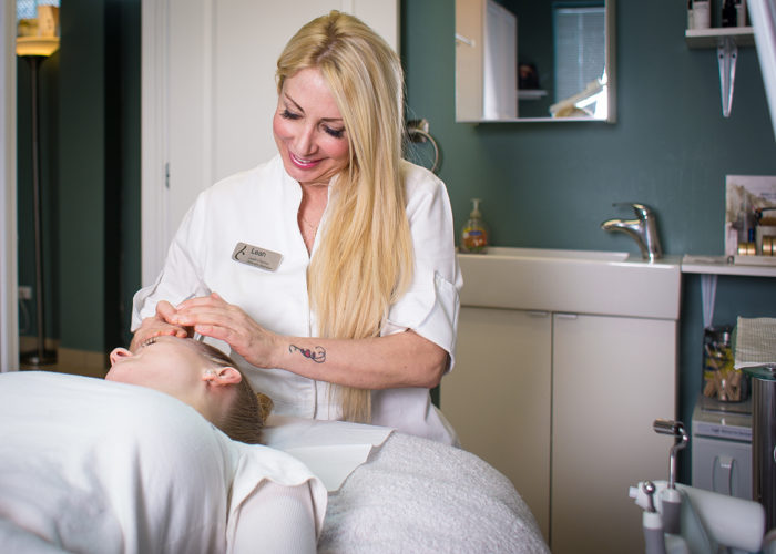 Leah Chavie Launches VIP Skincare Center with Repêchage Professional Skincare Treatments