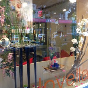 How to Create a Window Display