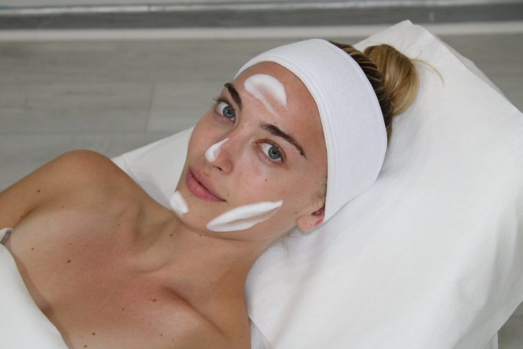 Treating Compromised Skin: Proper Protocols for Safety and Efficacy